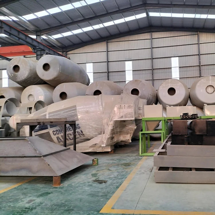 Vehicle Mounted Concrete Mixing and Transportation Tank, Mobile Self Dumping Cement Mixing Bucket, Road Construction Equipment