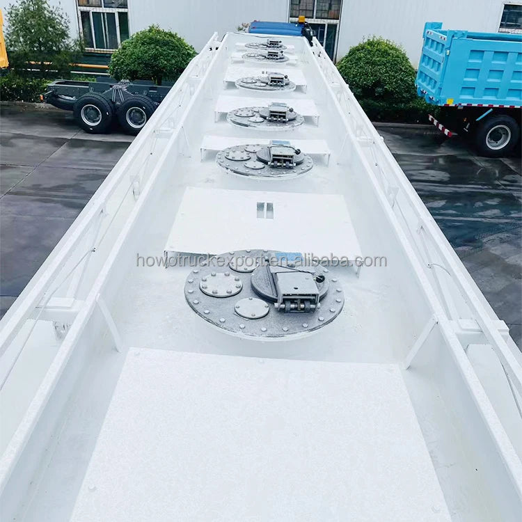 New 8X4 Sinotruck HOWO 15000 Liters Diesel Mobile Fuel Truck Tanker Truck 40cbm Refueling Fuel Tank Manual