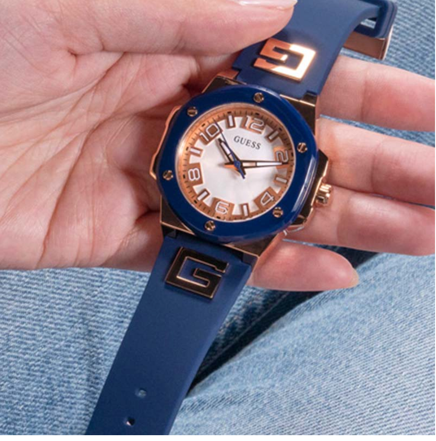 Guess Ladies Watch G HYPE Blue - GW0555L4
