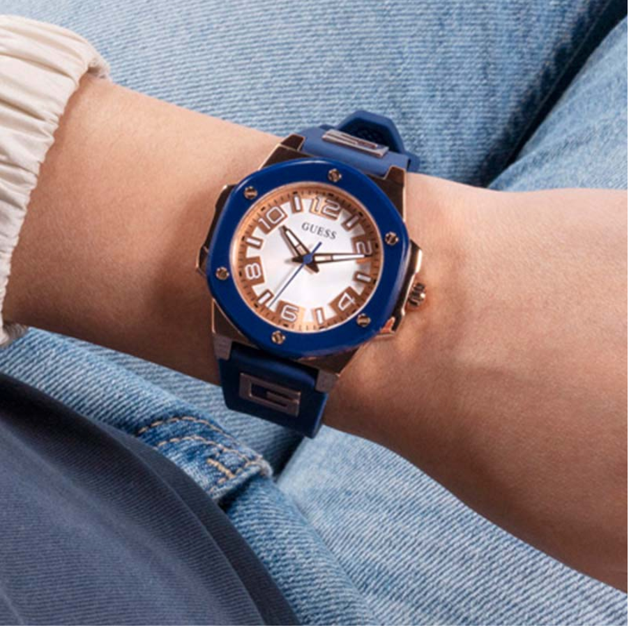 Guess Ladies Watch G HYPE Blue - GW0555L4
