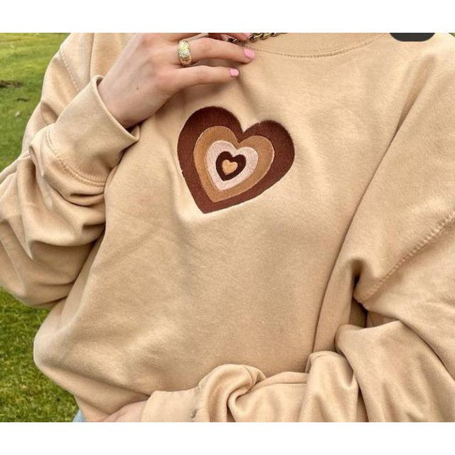SWEATER CREWNECK LOVE SIGN