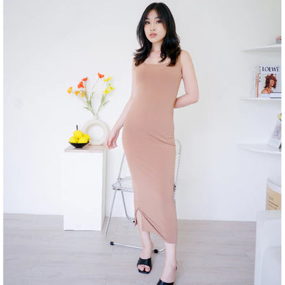 NZINGA Eva Midi | Midi Dress Wanita Slim Fit Polos - Baju Tanpa Lengan Square Neck Stylish | S - XXL