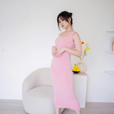 NZINGA Eva Midi | Midi Dress Wanita Slim Fit Polos - Baju Tanpa Lengan Square Neck Stylish | S - XXL