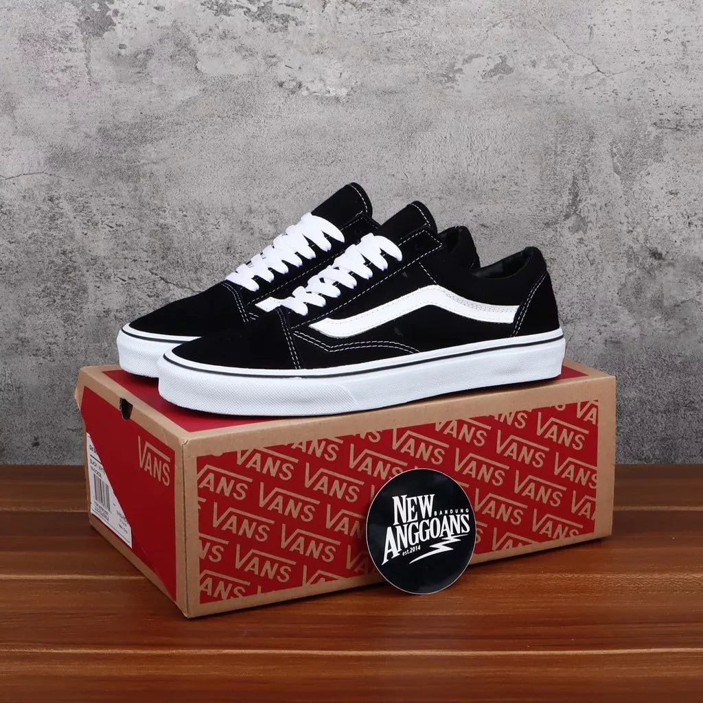 Sepatu Vans Oldskool Classic Basic Black White