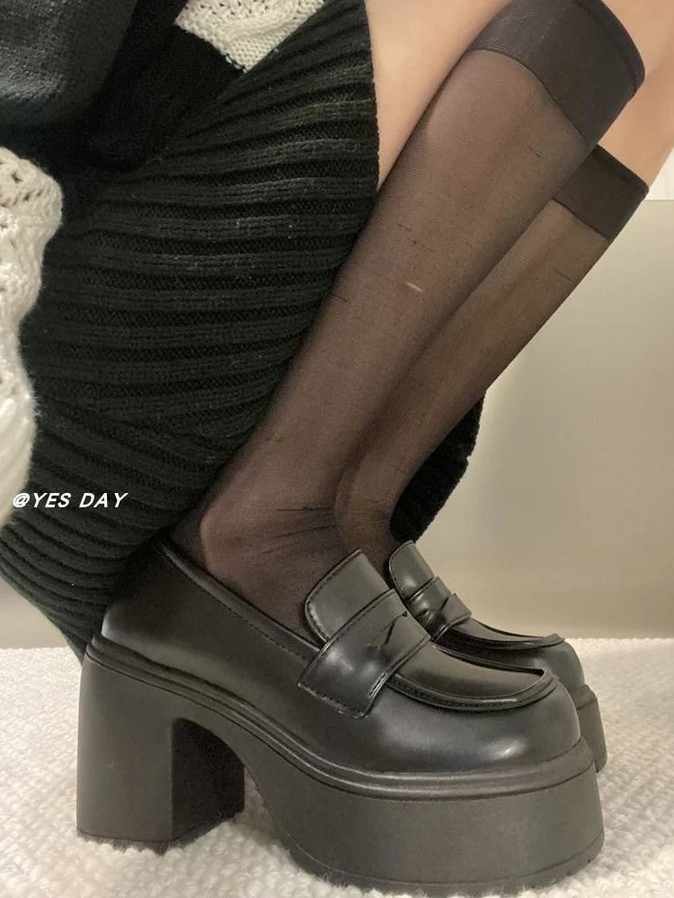 {Sedikit lebih besar satu ukuran}35-40 Sepatu Loafers Platform Wanita Anti Air - Tali Depan, Tinggi 8cm, Nyaman & Stylish