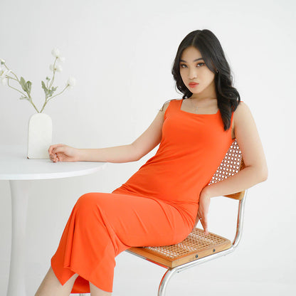 NZINGA Eva Midi | Midi Dress Wanita Slim Fit Polos - Baju Tanpa Lengan Square Neck Stylish | S - XXL