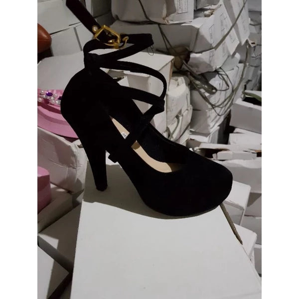 Jual High Heels Straps Giani Hitam & Merah Berkualitas