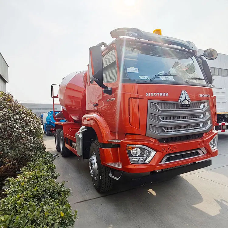 Factory Price Sinotruk HOWO NX Heavy Duty Truck 6x4 10 Wheels Construction Cement Concrete Mixer Truck for Sale