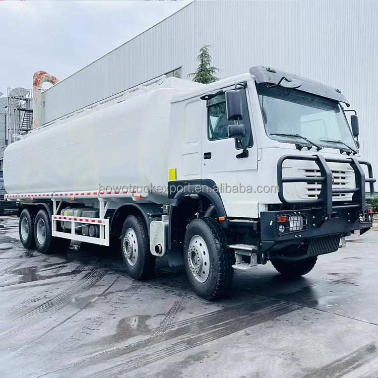 New 8X4 Sinotruck HOWO 15000 Liters Diesel Mobile Fuel Truck Tanker Truck 40cbm Refueling Fuel Tank Manual