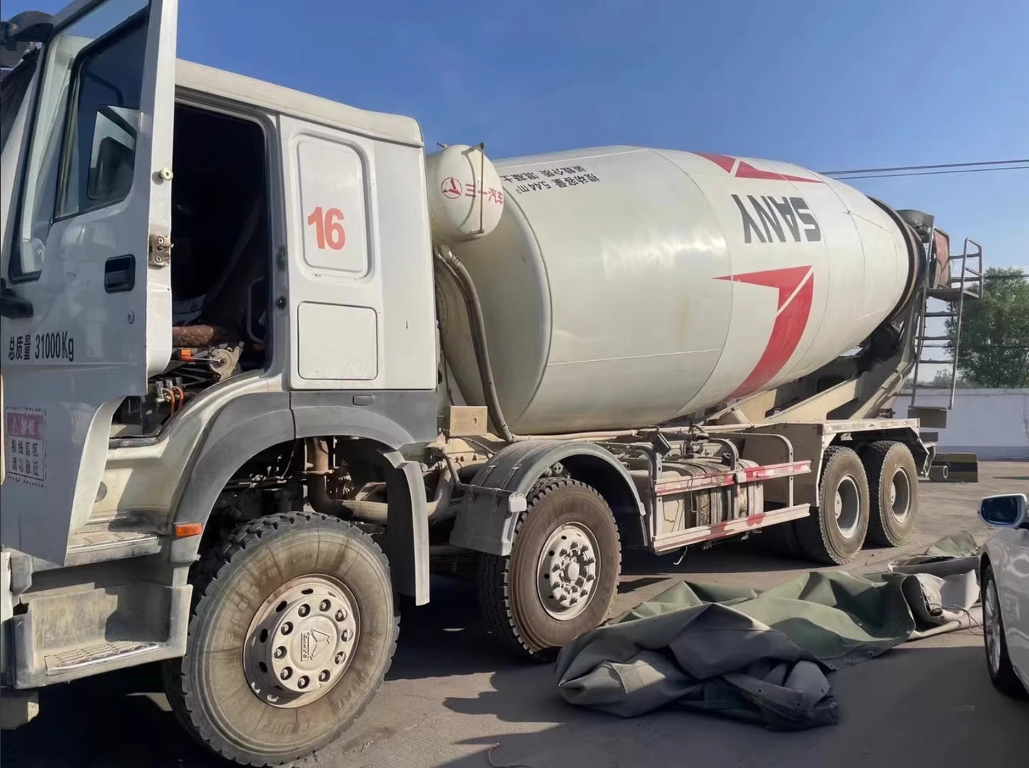 Howo Concrete Mixer Truck Price-High Quality Truck for Sale