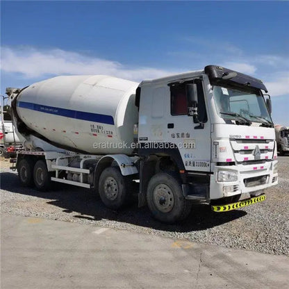 Howo Cement Concrete Mixing Mixer Truck Sinotruk HOWO 8X4 371HP 14cbm Concrete Mixer Truck