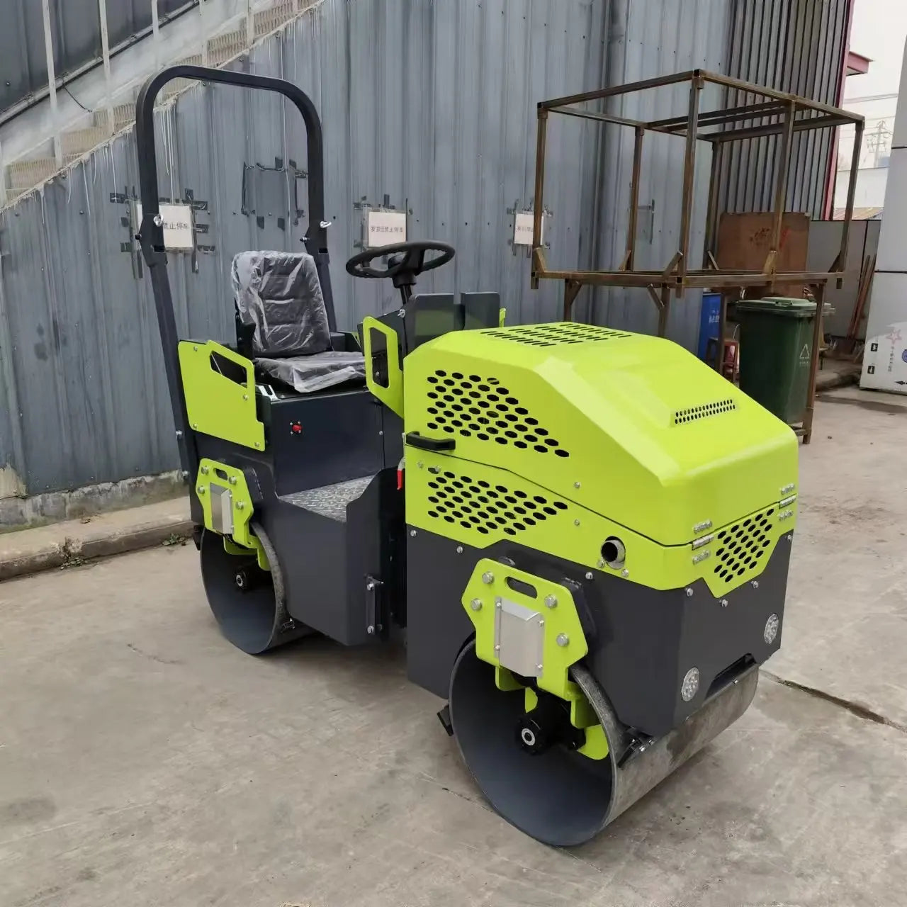 Best-Selling Skid Steer Loader Small Track Cement Mixer Various Agricultural Tools Diesel/Gas Roller Compactor Slip Steering