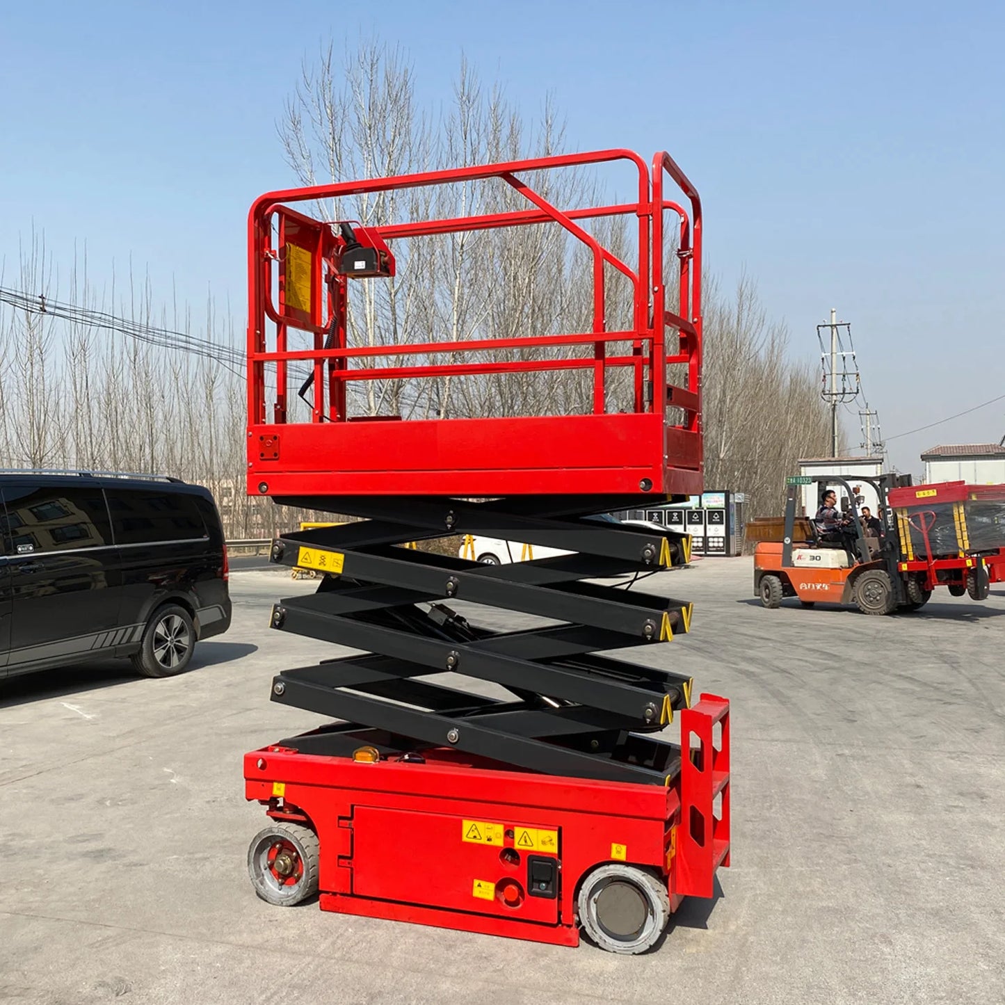 Factory Direct New Hydraulic Automatic Mobile Electric Scaffold Lift 10m 16m 20m Construction Steel Home Use Restaurant