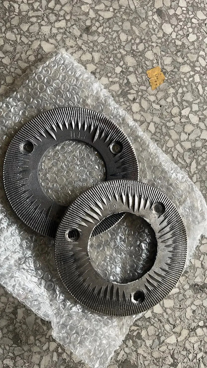 Household  Agricultural Peanut Pulp Mill Wheat Flour Mill Flour Grinding Machine with Gasoline/Motor/Diesel for Farm Use