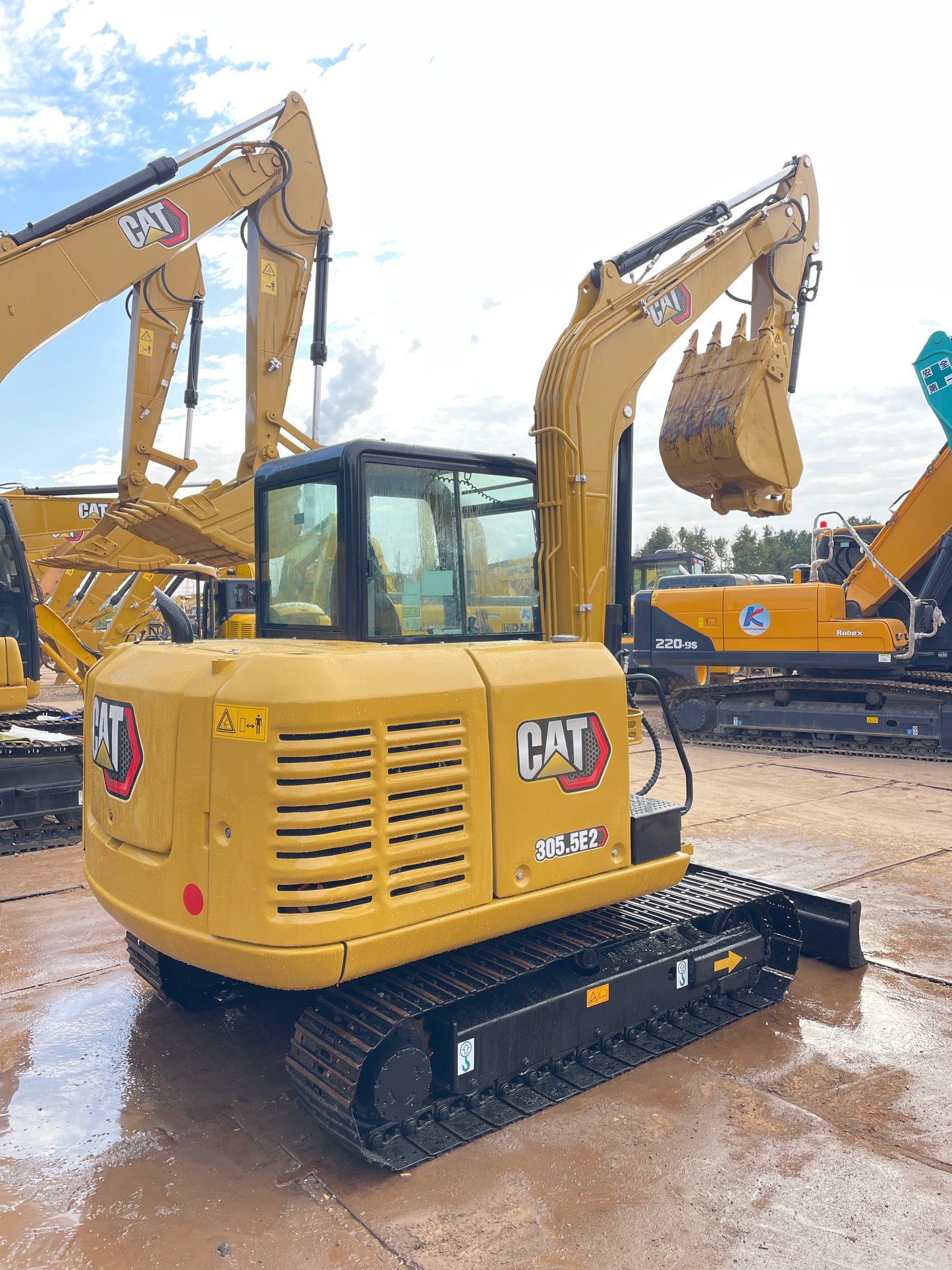 Used Construction Equipment Mini Crawler Excavator Caterpillar 305.5e2 305 305.5 306 307 308 Second Hand Hydraulic Excavators