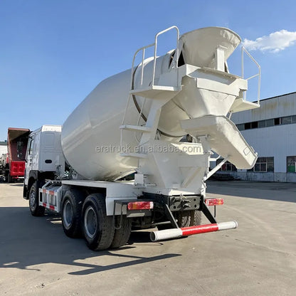 Howo Cement Concrete Mixing Mixer Truck Sinotruk HOWO 8X4 371HP 14cbm Concrete Mixer Truck