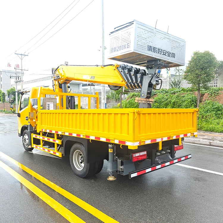Dongfeng 4*2 New Telescopic Ladder Lift Truck 36m Aerial Work Vehicle with Manual Transmission Diesel Fuel Type