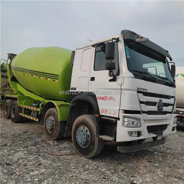 Hot Selling Self Loading Cement 6*4 China Sinotruck Howo Used Volumetric Concrete Mixer Truck for Sale
