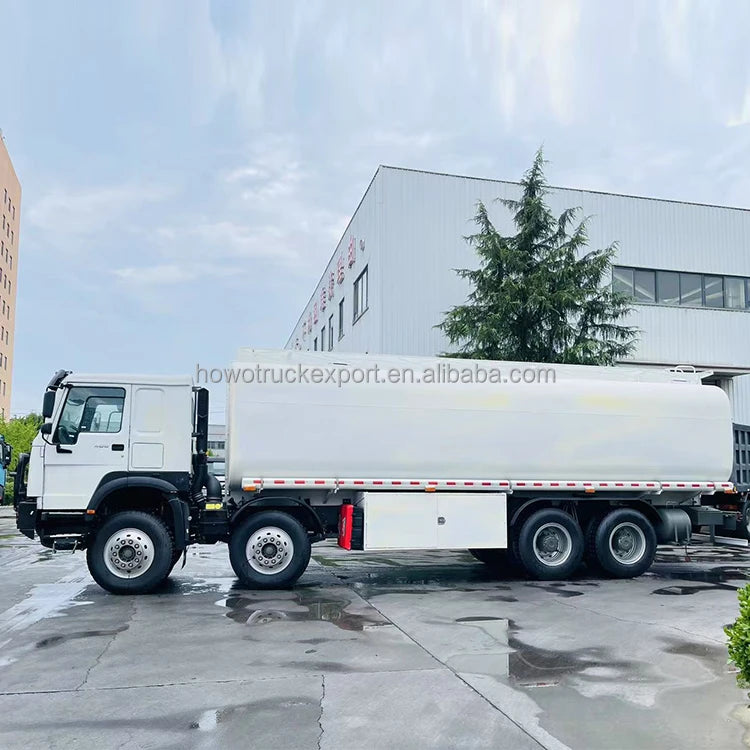 New 8X4 Sinotruck HOWO 15000 Liters Diesel Mobile Fuel Truck Tanker Truck 40cbm Refueling Fuel Tank Manual