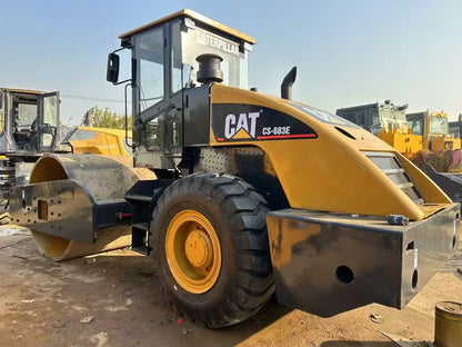 Used Caterpillar CS683E Roller Road Rollers Cat Compactor Vibratory Smooth Drum Roller Construction Equipment CS 683 for Sale