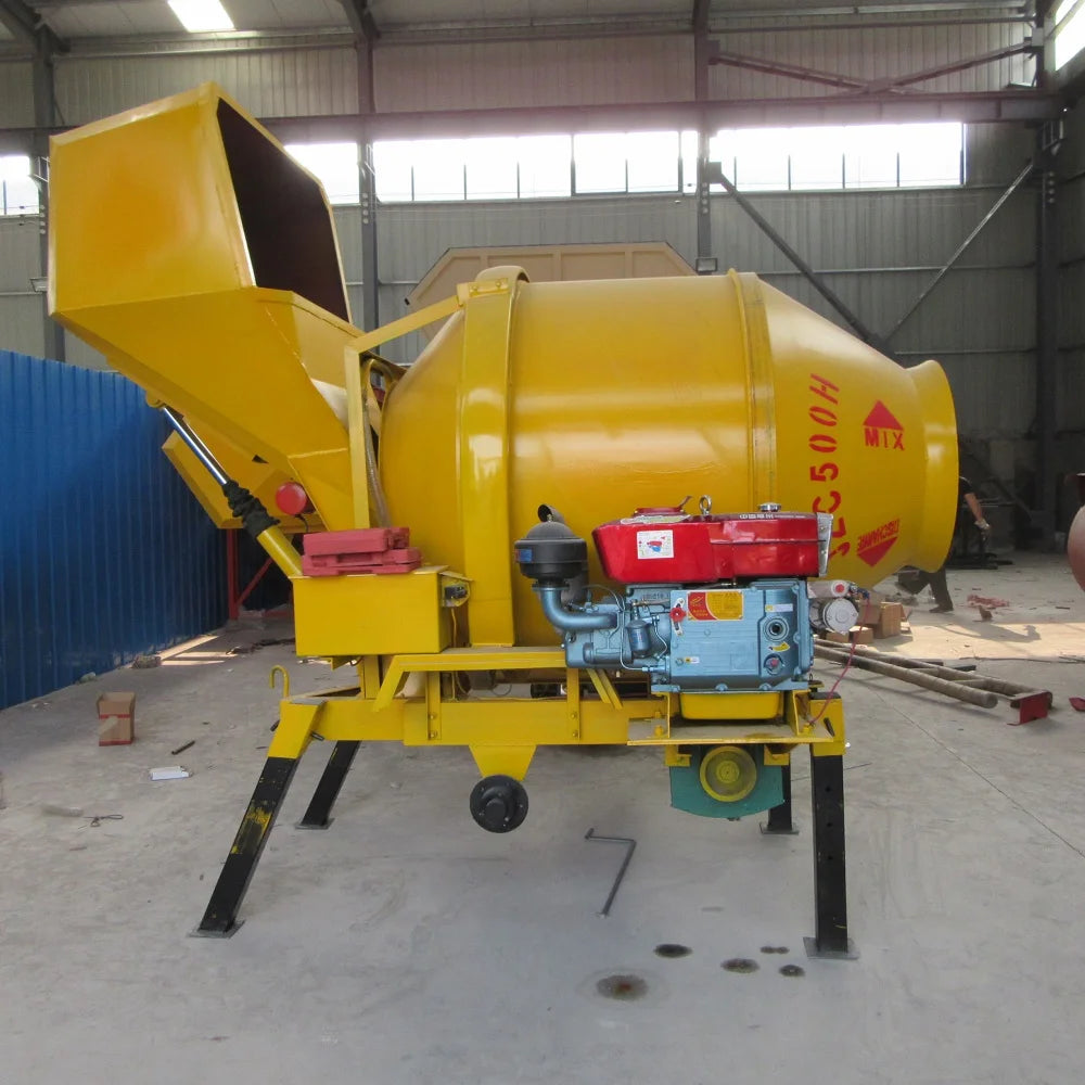 MINLE High Mixing Quality  10 14 15 M³/H Self Loading Mobile  Reversing Diesel Concrete Drum Mixer With Pump
