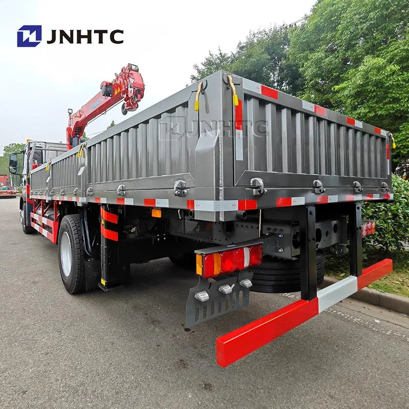New HOWO Crane Truck 4X2 10T Flatbed Dropside Cargo Crane Truck With Straight Arm Boom Crane