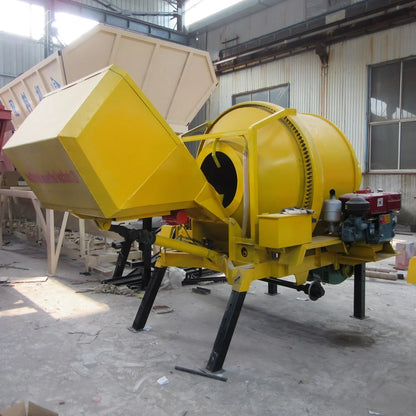 MINLE High Mixing Quality  10 14 15 M³/H Self Loading Mobile  Reversing Diesel Concrete Drum Mixer With Pump