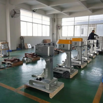 Taixun Commercial Cake Kneading Machine 15L Stainless Steel CE Certified Flour Cream Meat Spiral Dough Mixer Bakery Use