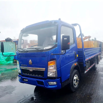 Sinotruk New Howo 5 Tons 10 Tons 4x2 Sinotruck Light Cargo Truck for Sale