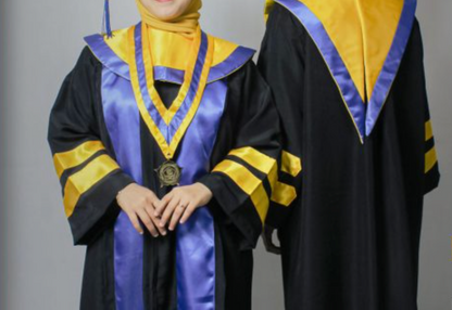 Toga Wisuda