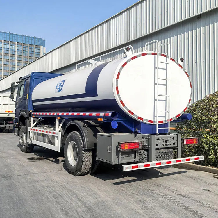 Howo Hot Sale Water Tank Truck 5000L 8000L 4x2 Watering Cart Water Spray Sprinkler Tanker Truck