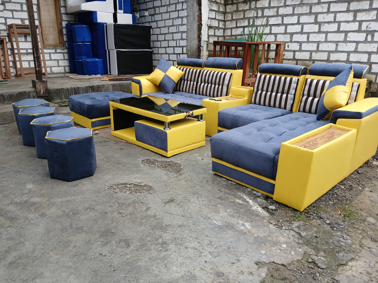 Sofa Full Set, Include Meja, Anak Sofa.