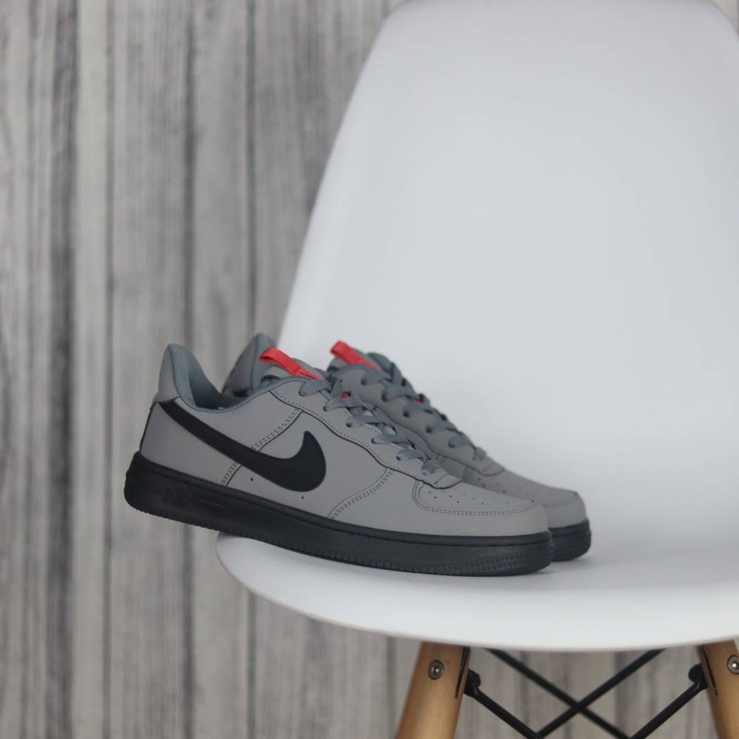 Nike Air Force 1 Lv8 Grey/Black