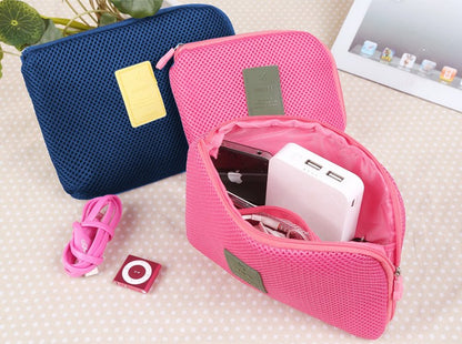 Cable Travel Pouch Multifungsi